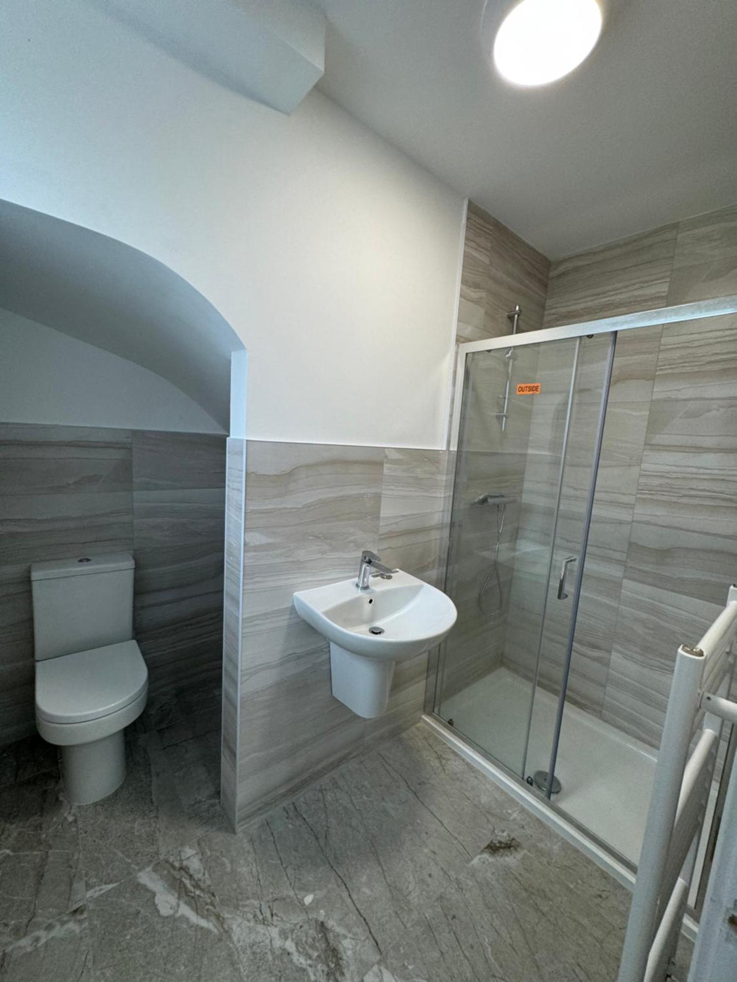 Royal Hill En Hotel Bristol Ngoại thất bức ảnh